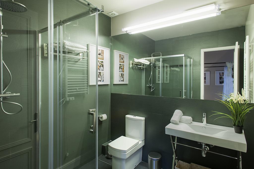 Bachome Gallery B&B Barcelona Phòng bức ảnh